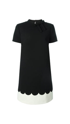 Scalloped detail shift dress